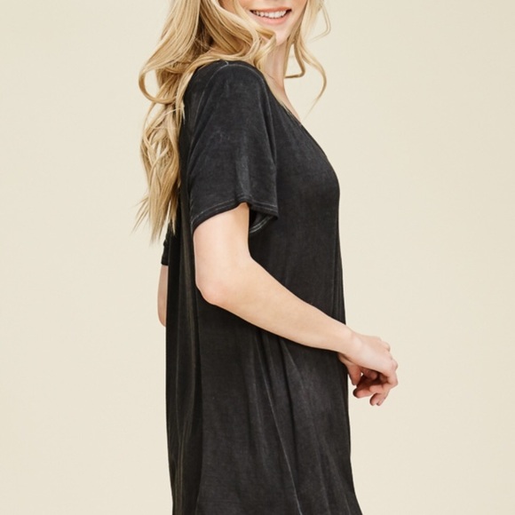 PAPERMOON ‘Melanie Oil-Washed Top’ - Picture 3 of 4